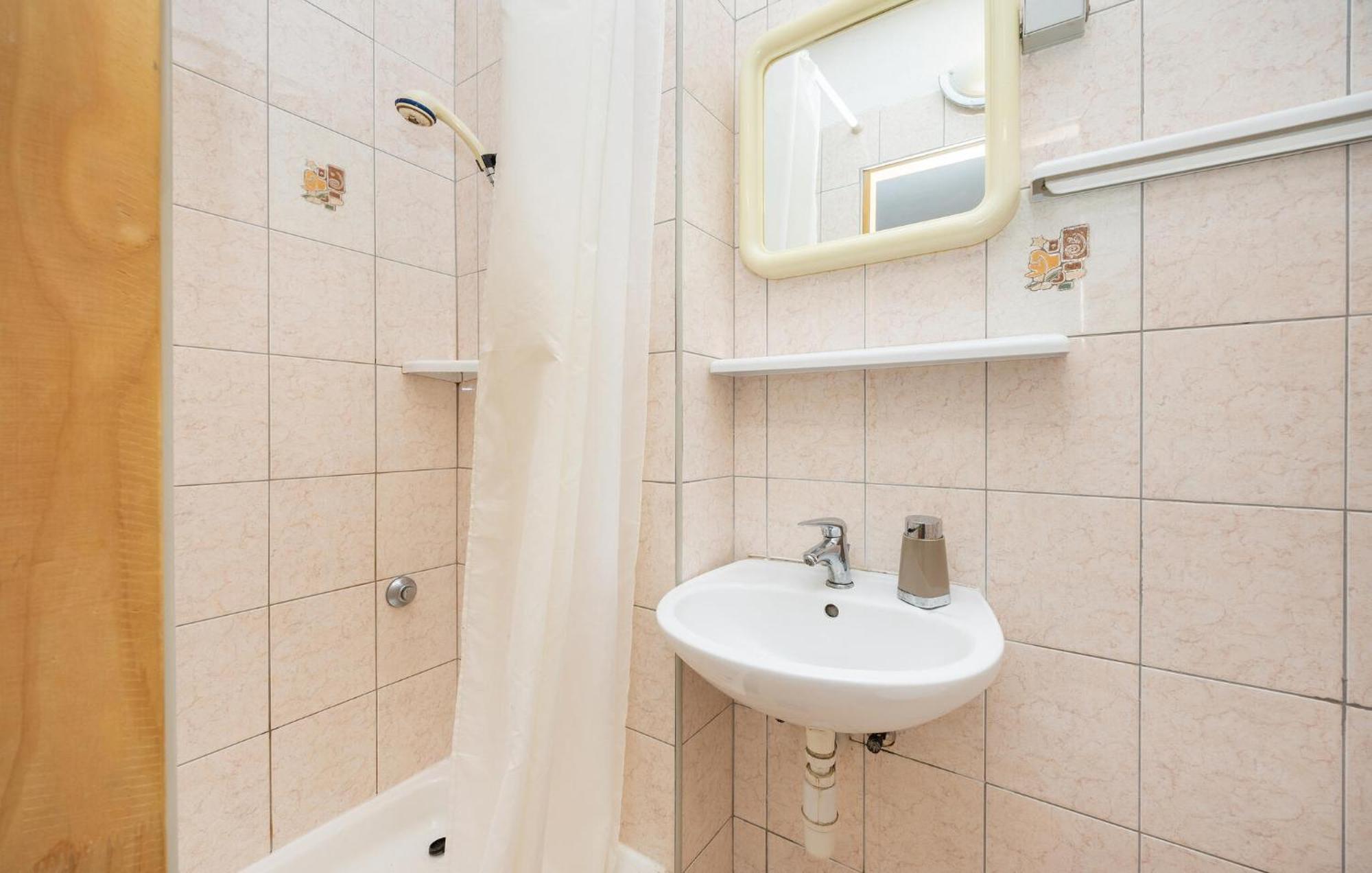 3 Bedroom Gorgeous Apartment In Τρογκίρ Εξωτερικό φωτογραφία