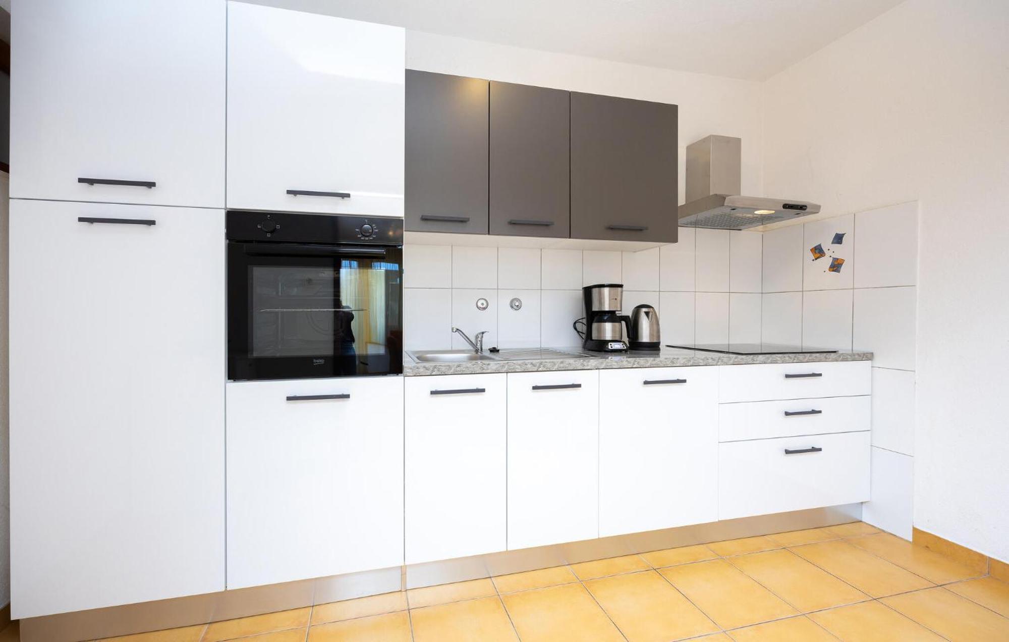 3 Bedroom Gorgeous Apartment In Τρογκίρ Εξωτερικό φωτογραφία
